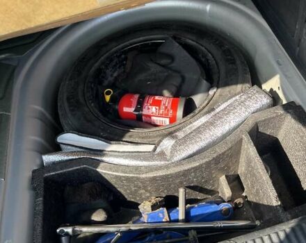 Серый Шкода Фабия, объемом двигателя 1.2 л и пробегом 215 тыс. км за 4900 $, фото 15 на Automoto.ua