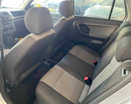 Серый Шкода Фабия, объемом двигателя 1.6 л и пробегом 296 тыс. км за 6000 $, фото 12 на Automoto.ua