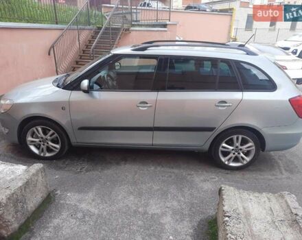 Шкода Фабия 2011 в Хмельницком на Automoto.ua Серый Шкода Фабия, объемом двигателя 1.2 л и пробегом 285 тыс. км за 6200 $, фото 4 на Automoto.ua