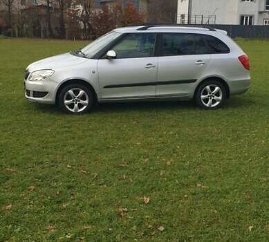 Серый Шкода Фабия, объемом двигателя 1.6 л и пробегом 205 тыс. км за 6650 $, фото 3 на Automoto.ua