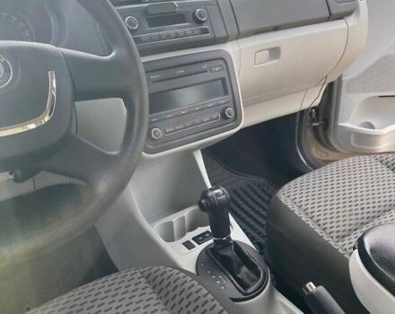 Шкода Фабия 2011 в Стрые на Automoto.ua Серый Шкода Фабия, объемом двигателя 1.2 л и пробегом 154 тыс. км за 6700 $, фото 8 на Automoto.ua