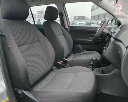 Серый Шкода Фабия, объемом двигателя 1.6 л и пробегом 304 тыс. км за 5490 $, фото 23 на Automoto.ua