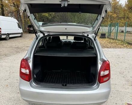 Шкода Фабия 2011 в Стрые на Automoto.ua Серый Шкода Фабия, объемом двигателя 1.6 л и пробегом 291 тыс. км за 5500 $, фото 6 на Automoto.ua