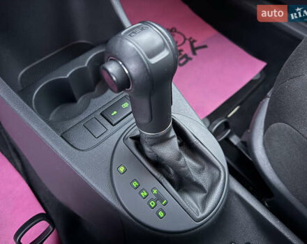 Серый Шкода Фабия, объемом двигателя 1.2 л и пробегом 161 тыс. км за 6600 $, фото 24 на Automoto.ua