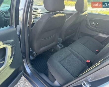 Серый Шкода Фабия, объемом двигателя 1.2 л и пробегом 203 тыс. км за 7500 $, фото 11 на Automoto.ua