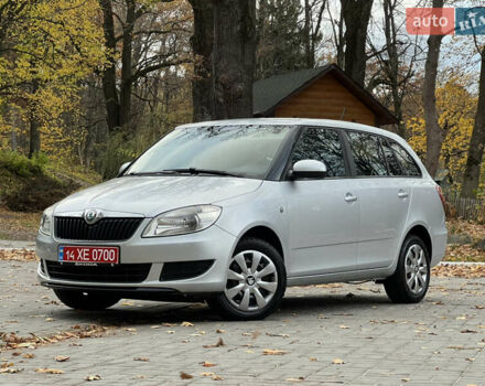 Шкода Фабия 2011 в Трускавце на Automoto.ua Серый Шкода Фабия, объемом двигателя 1.6 л и пробегом 242 тыс. км за 5950 $, фото 19 на Automoto.ua