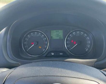 Шкода Фабия 2011 в Полтаве на Automoto.ua Серый Шкода Фабия, объемом двигателя 1.2 л и пробегом 115 тыс. км за 6700 $, фото 7 на Automoto.ua
