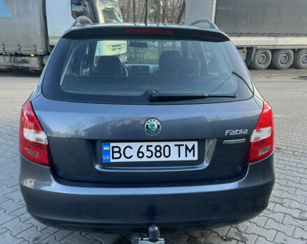 Сірий Шкода Фабія, об'ємом двигуна 1.2 л та пробігом 300 тис. км за 4399 $, фото 1 на Automoto.ua