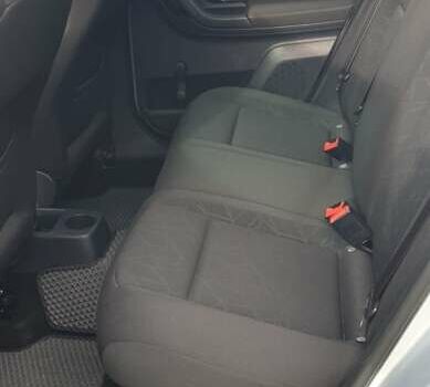 Серый Шкода Фабия, объемом двигателя 1.6 л и пробегом 205 тыс. км за 6650 $, фото 6 на Automoto.ua