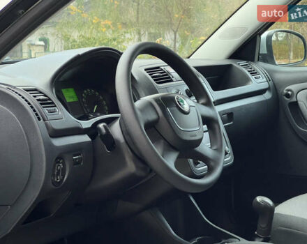 Шкода Фабия 2011 в Трускавце на Automoto.ua Серый Шкода Фабия, объемом двигателя 1.6 л и пробегом 242 тыс. км за 5950 $, фото 62 на Automoto.ua