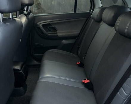 Серый Шкода Фабия, объемом двигателя 1.6 л и пробегом 259 тыс. км за 6200 $, фото 11 на Automoto.ua