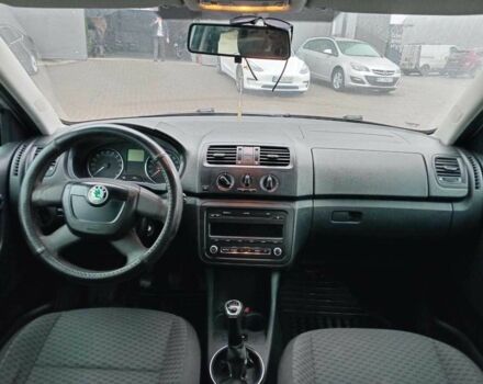 Серый Шкода Фабия, объемом двигателя 1.6 л и пробегом 304 тыс. км за 5490 $, фото 19 на Automoto.ua