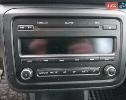 Серый Шкода Фабия, объемом двигателя 1.6 л и пробегом 304 тыс. км за 5490 $, фото 13 на Automoto.ua