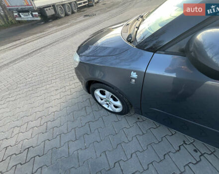 Сірий Шкода Фабія, об'ємом двигуна 1.2 л та пробігом 300 тис. км за 4399 $, фото 13 на Automoto.ua