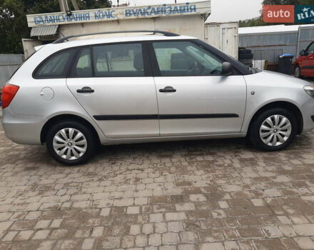 Серый Шкода Фабия, объемом двигателя 1.39 л и пробегом 181 тыс. км за 6350 $, фото 1 на Automoto.ua