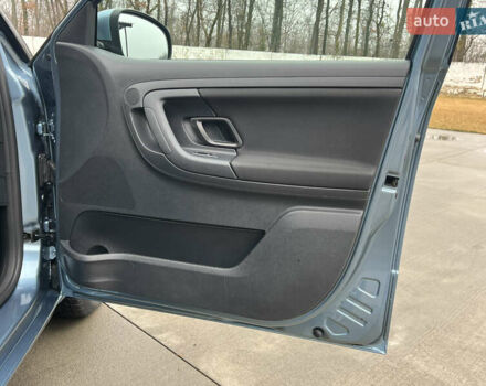 Серый Шкода Фабия, объемом двигателя 1.6 л и пробегом 204 тыс. км за 7950 $, фото 90 на Automoto.ua