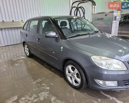 Серый Шкода Фабия, объемом двигателя 1.2 л и пробегом 244 тыс. км за 4750 $, фото 5 на Automoto.ua