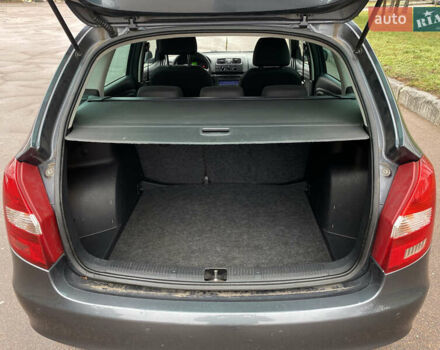 Серый Шкода Фабия, объемом двигателя 1.2 л и пробегом 185 тыс. км за 6000 $, фото 6 на Automoto.ua