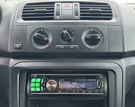 Сірий Шкода Фабія, об'ємом двигуна 1.2 л та пробігом 199 тис. км за 5700 $, фото 24 на Automoto.ua