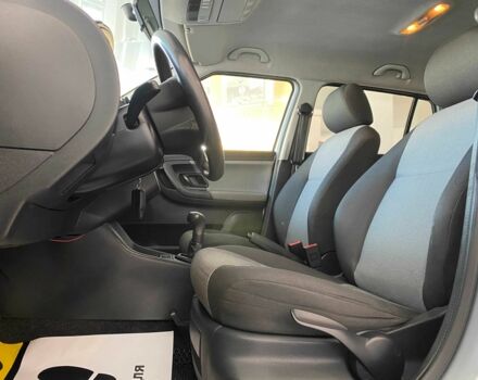 Серый Шкода Фабия, объемом двигателя 1.6 л и пробегом 296 тыс. км за 6000 $, фото 10 на Automoto.ua