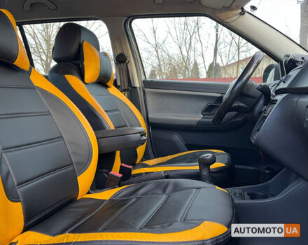 Шкода Фабія 2011 у Коломые на Automoto.ua Сірий Шкода Фабія, об'ємом двигуна 1.6 л та пробігом 225 тис. км за 5599 $, фото 18 на Automoto.ua