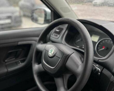 Серый Шкода Фабия, объемом двигателя 1.6 л и пробегом 218 тыс. км за 5499 $, фото 10 на Automoto.ua