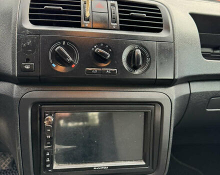 Сірий Шкода Фабія, об'ємом двигуна 1.6 л та пробігом 233 тис. км за 5500 $, фото 31 на Automoto.ua