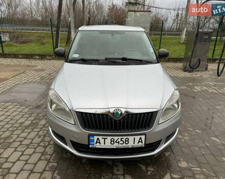 Серый Шкода Фабия, объемом двигателя 1.6 л и пробегом 250 тыс. км за 5999 $, фото 4 на Automoto.ua
