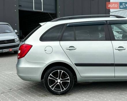 Шкода Фабия 2012 в Львове на Automoto.ua Серый Шкода Фабия, объемом двигателя 1.6 л и пробегом 267 тыс. км за 7190 $, фото 8 на Automoto.ua