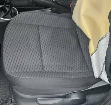 Серый Шкода Фабия, объемом двигателя 1.2 л и пробегом 195 тыс. км за 4900 $, фото 6 на Automoto.ua