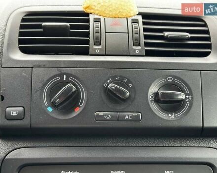 Шкода Фабия 2012 в Львове на Automoto.ua Серый Шкода Фабия, объемом двигателя 1.6 л и пробегом 267 тыс. км за 7190 $, фото 19 на Automoto.ua