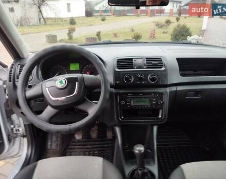 Серый Шкода Фабия, объемом двигателя 1.6 л и пробегом 270 тыс. км за 4950 $, фото 19 на Automoto.ua