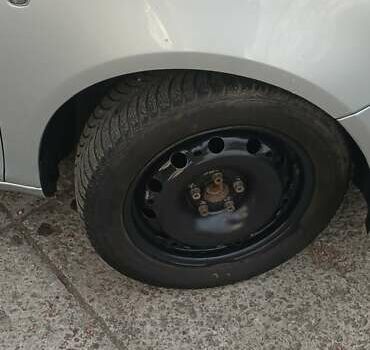 Шкода Фабія 2012 у Долине на Automoto.ua Сірий Шкода Фабія, об'ємом двигуна 1.2 л та пробігом 263 тис. км за 5500 $, фото 5 на Automoto.ua