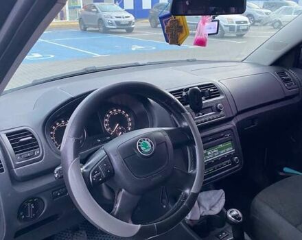 Шкода Фабия 2012 в Виннице на Automoto.ua Серый Шкода Фабия, объемом двигателя 1.6 л и пробегом 260 тыс. км за 6500 $, фото 8 на Automoto.ua