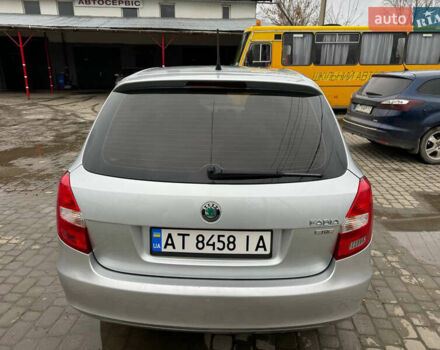 Серый Шкода Фабия, объемом двигателя 1.6 л и пробегом 250 тыс. км за 5999 $, фото 3 на Automoto.ua