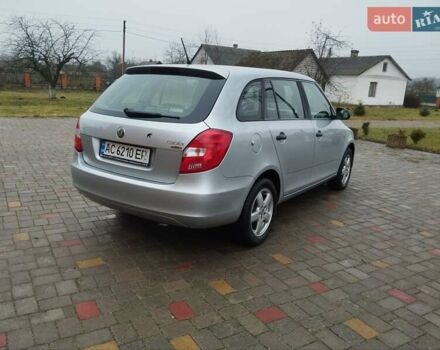 Серый Шкода Фабия, объемом двигателя 1.6 л и пробегом 270 тыс. км за 4950 $, фото 4 на Automoto.ua