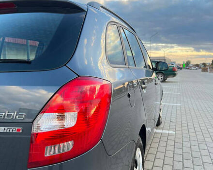 Серый Шкода Фабия, объемом двигателя 1.2 л и пробегом 295 тыс. км за 4950 $, фото 2 на Automoto.ua