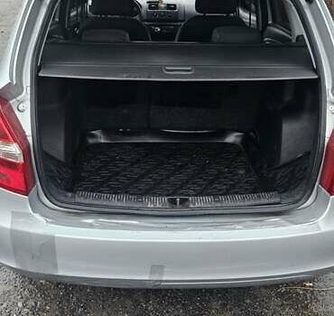 Серый Шкода Фабия, объемом двигателя 1.2 л и пробегом 195 тыс. км за 4900 $, фото 7 на Automoto.ua