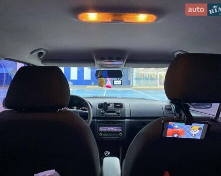 Шкода Фабия 2012 в Виннице на Automoto.ua Серый Шкода Фабия, объемом двигателя 1.6 л и пробегом 260 тыс. км за 6500 $, фото 5 на Automoto.ua