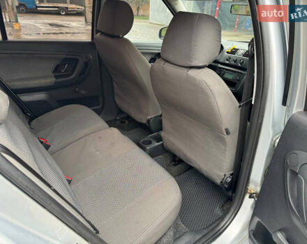 Серый Шкода Фабия, объемом двигателя 1.6 л и пробегом 250 тыс. км за 5999 $, фото 7 на Automoto.ua