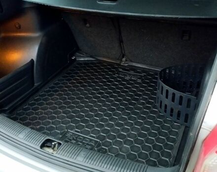 Сірий Шкода Фабія, об'ємом двигуна 1.6 л та пробігом 230 тис. км за 6200 $, фото 5 на Automoto.ua