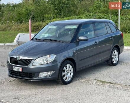 Сірий Шкода Фабія, об'ємом двигуна 1.2 л та пробігом 146 тис. км за 8300 $, фото 3 на Automoto.ua