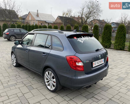 Серый Шкода Фабия, объемом двигателя 1.4 л и пробегом 219 тыс. км за 8000 $, фото 6 на Automoto.ua