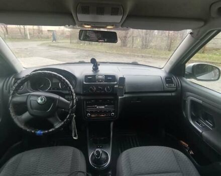 Шкода Фабія 2012 у Долине на Automoto.ua Сірий Шкода Фабія, об'ємом двигуна 1.2 л та пробігом 263 тис. км за 5500 $, фото 12 на Automoto.ua