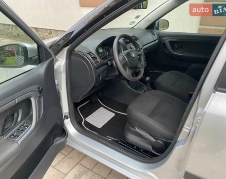 Сірий Шкода Фабія, об'ємом двигуна 1.2 л та пробігом 222 тис. км за 7200 $, фото 10 на Automoto.ua