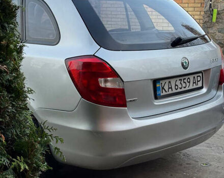Серый Шкода Фабия, объемом двигателя 1.39 л и пробегом 211 тыс. км за 4250 $, фото 7 на Automoto.ua