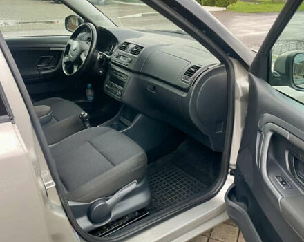 Серый Шкода Фабия, объемом двигателя 1.2 л и пробегом 148 тыс. км за 6900 $, фото 9 на Automoto.ua