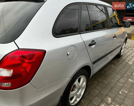 Серый Шкода Фабия, объемом двигателя 1.6 л и пробегом 250 тыс. км за 5999 $, фото 17 на Automoto.ua