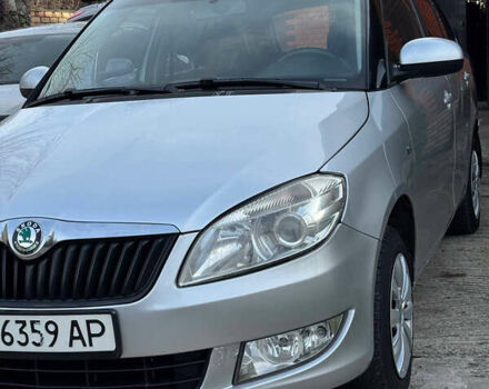 Серый Шкода Фабия, объемом двигателя 1.39 л и пробегом 211 тыс. км за 4250 $, фото 1 на Automoto.ua