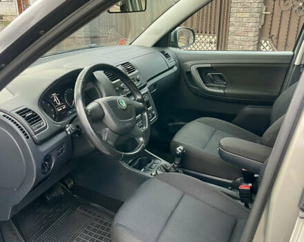 Серый Шкода Фабия, объемом двигателя 1.2 л и пробегом 148 тыс. км за 6900 $, фото 20 на Automoto.ua